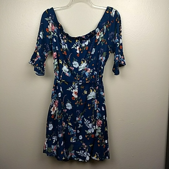 Oasis Fitzwilliam Dupont Off-the-Shoulder Dress - Picture 7 of 8